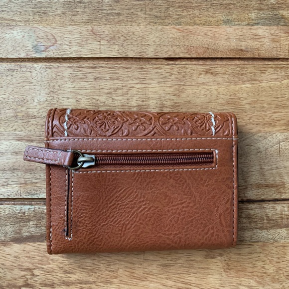 Ladies Wallet - Great Condition - Picture 2 of 6